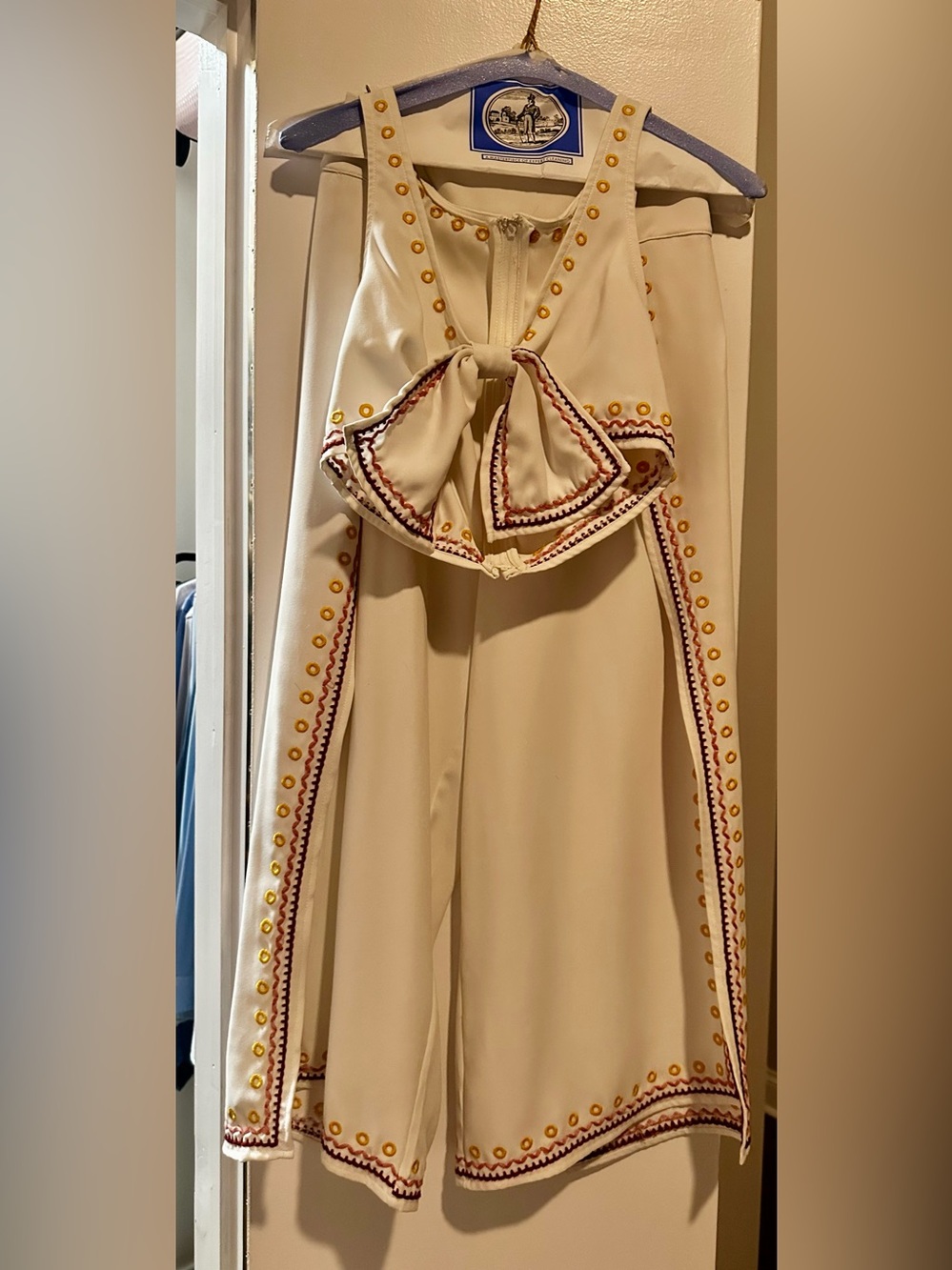 Tularosa White Embellished Wide-Leg Pant with Crop Bow Top. XS.